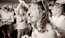 美国春假在线观看,云端畅游，尽享异国风情