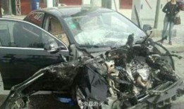 新闻爆料大车车祸视频,事故原因引关注