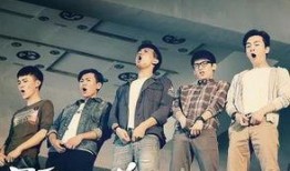 睡在我上铺的兄弟在线观看,跟随睡在我上铺的兄弟，共度难忘时光