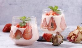 草莓布丁爆料怎么做视频,简单美味，轻松上手