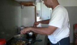 家属爆料机长外遇视频,家属爆料引发航空业道德风波