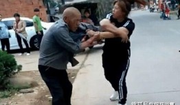 张兰镇爆料儿子被暴打视频,现场视频曝光引关注